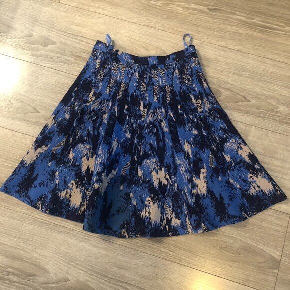 BCBGMAXAZRIA Skirt - Picture 1 of 3
